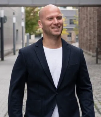 Bastian Schoenfeld